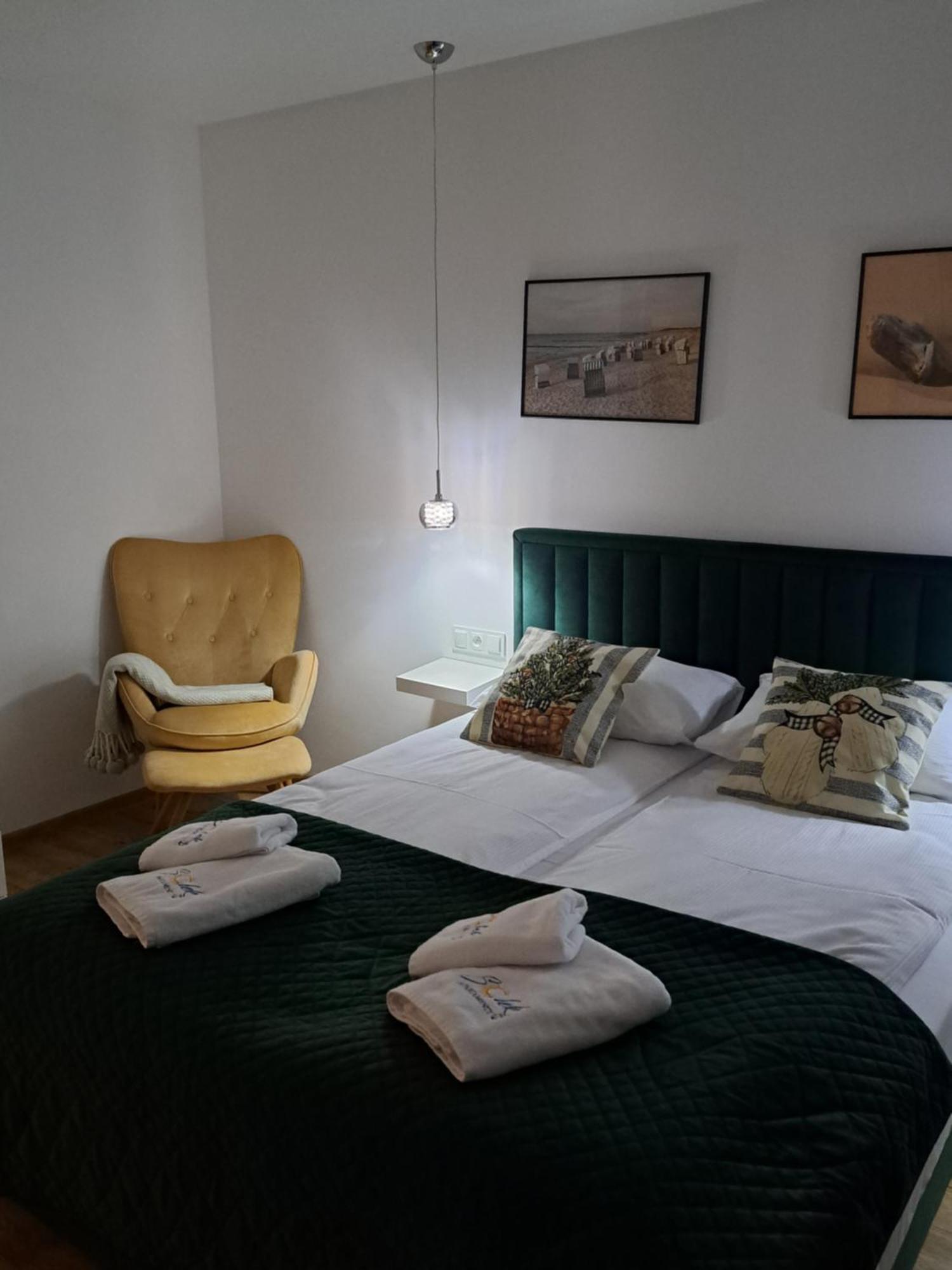 Solek Apartamenty I Pokoje Goscinne Mielno  Exterior photo